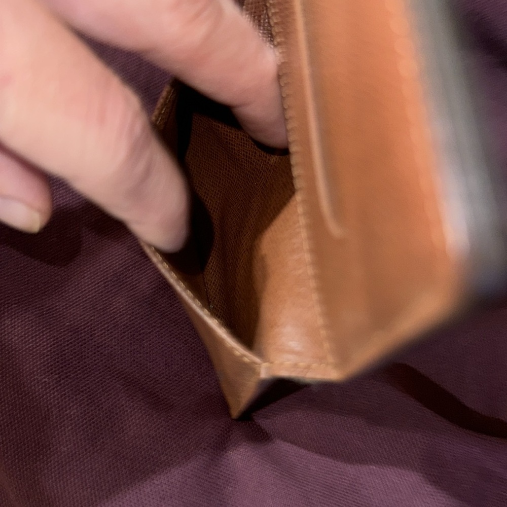 Men’s or Women’s Louis Vuitton Brown Monogram Pocket Holder! Purchased in SF!! - Picture 15 of 17